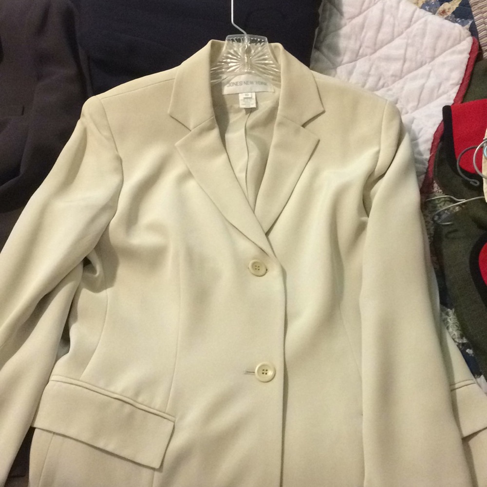Jones New York suit skirt set size 6